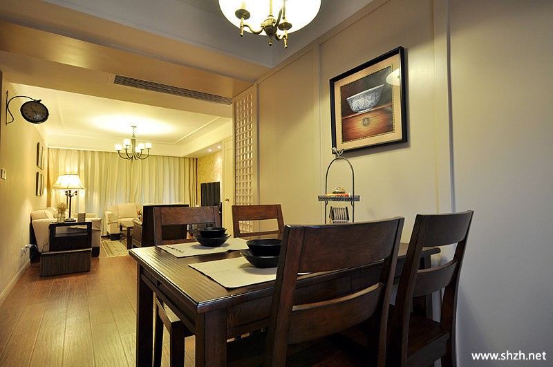 美式客厅餐厅沙发餐桌装饰画实景图-上海装潢网