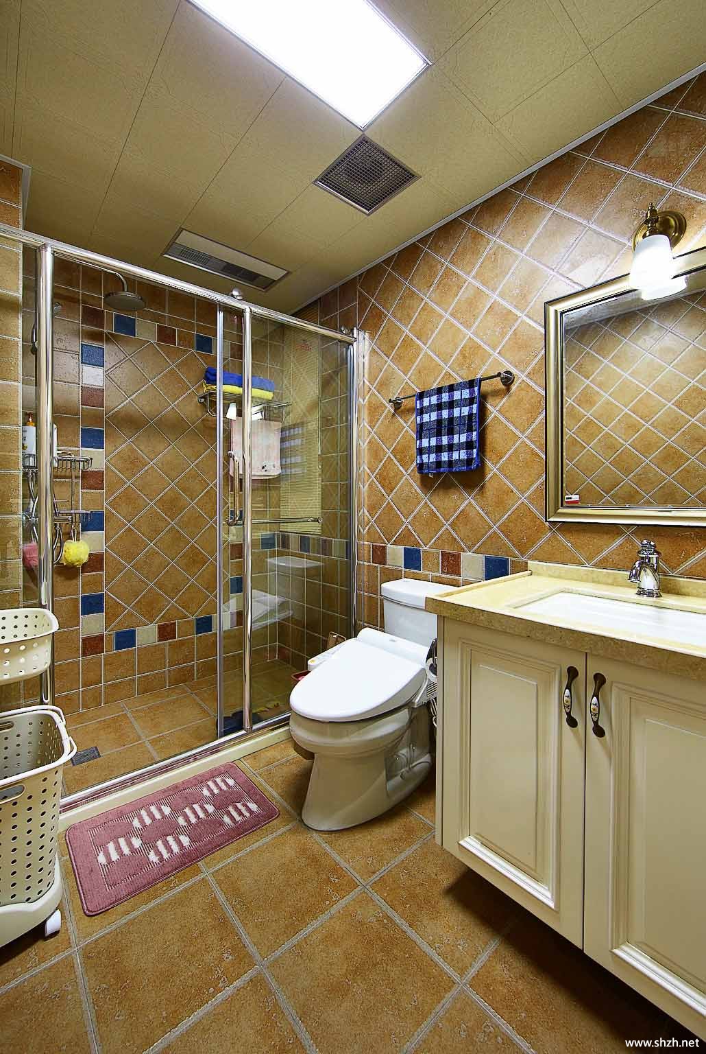 美式大户型卫生间淋浴房洗手池
