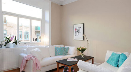 白色二人对立沙发