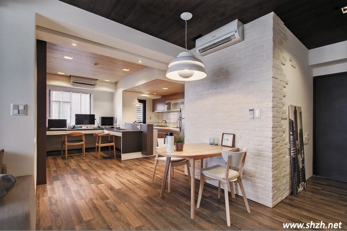 北欧风家家悦中的文化石