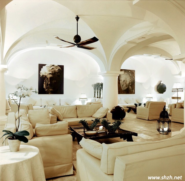 簡歐風(fēng)純凈的客廳裝修