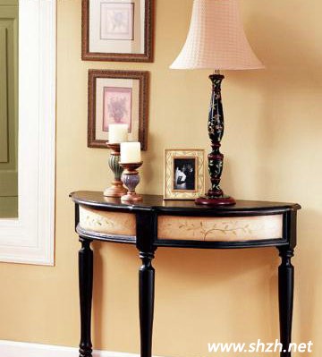 室內(nèi)走廊玄關家具