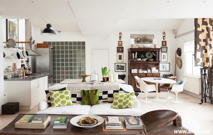 公寓客廳設(shè)計(jì)  原木家具  混搭