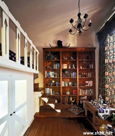 沿窗设计的地台