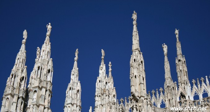 新型哥特式簡約建筑風