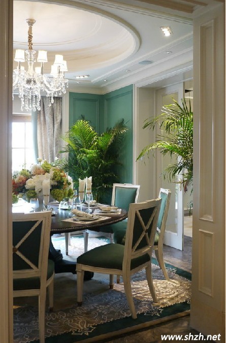 欧式田园别墅餐厅