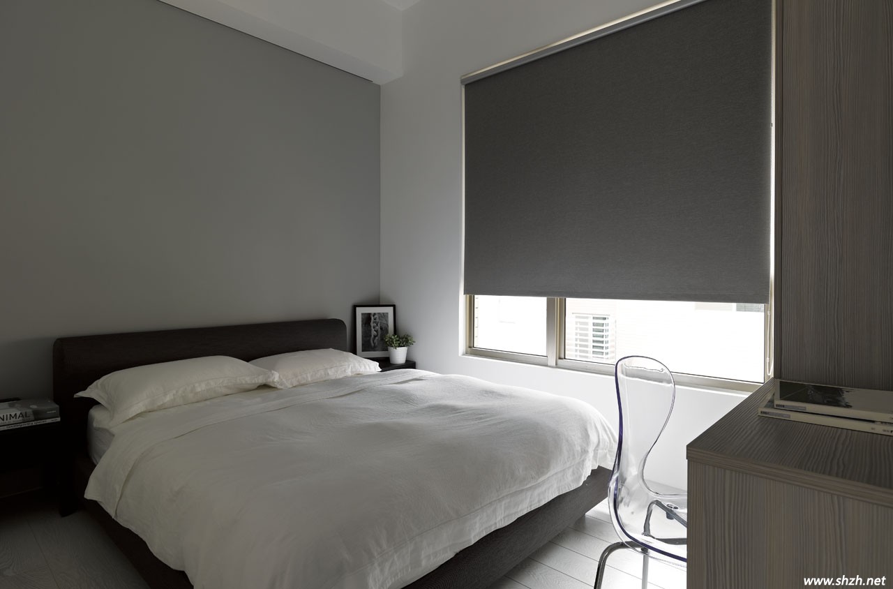 黑白色简约风设计