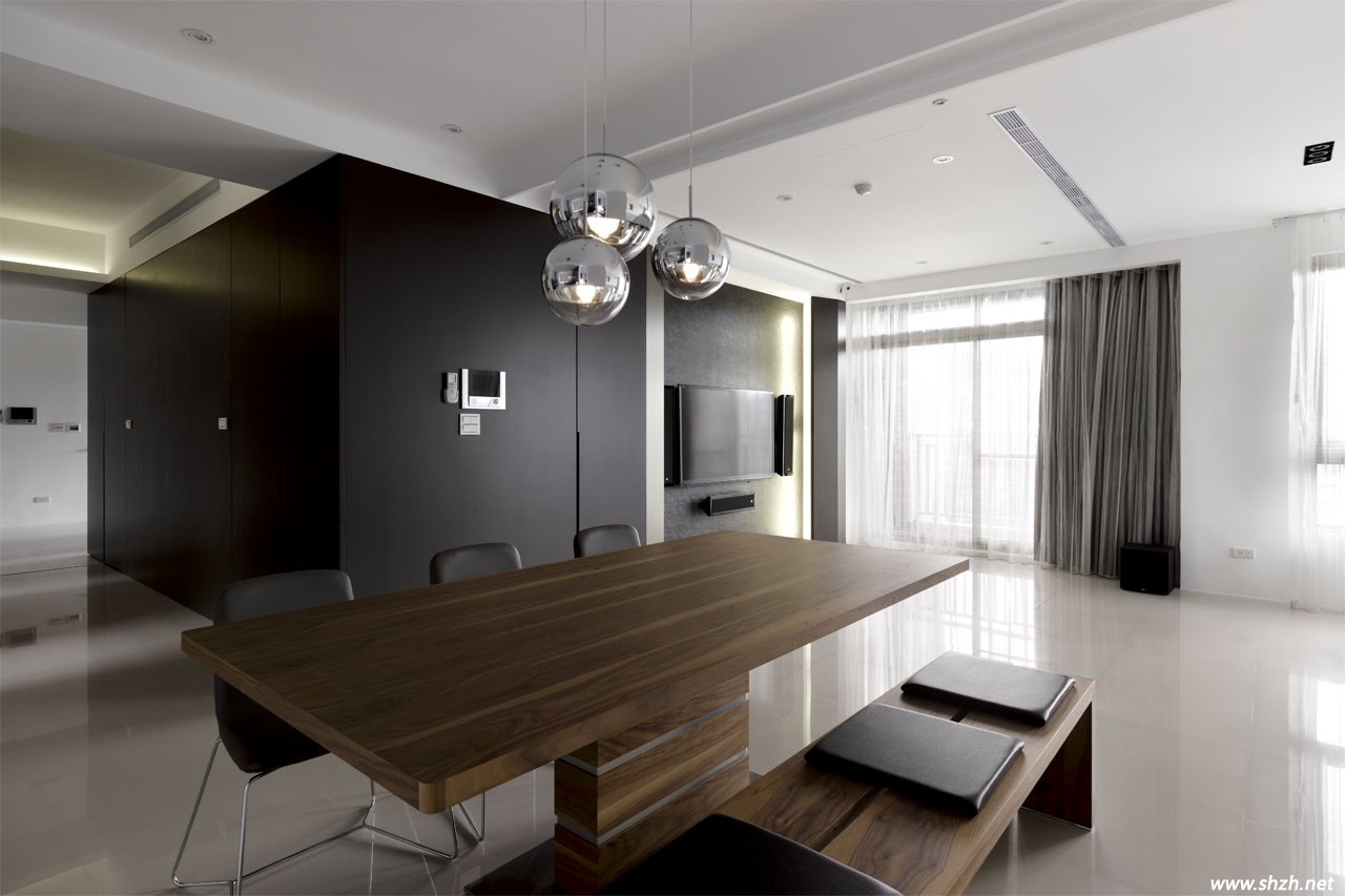 黑白色简约风设计