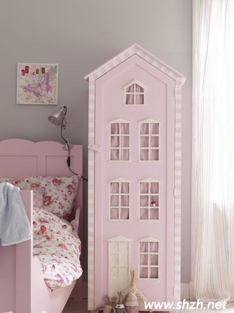 粉色儿童衣柜
