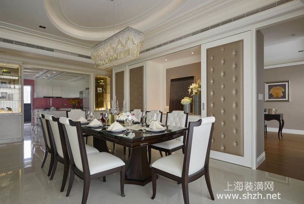上海裝修案例分享：坐擁綠意環(huán)抱美景，華美大氣豪宅設計