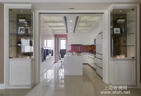上海裝修案例分享：坐擁綠意環(huán)抱美景，華美大氣豪宅設計