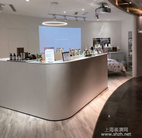 歐式家居用品店裝修設(shè)計(jì)：風(fēng)格獨(dú)具、賓至如歸般體驗(yàn)