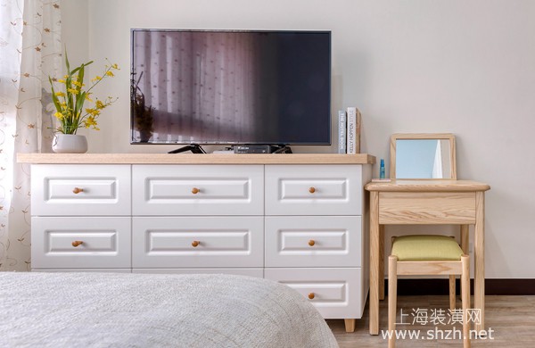 北歐鄉(xiāng)村風溫馨宅裝修設計：實木家具勾勒清新舒適生活