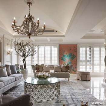 谁说乡村风格不能呈现高级感，专业装修设计打造高级定制豪宅