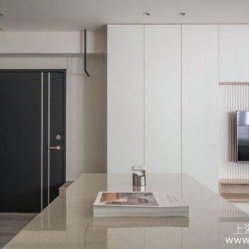 如何打造开放式玄关，让收纳更美观，空间更宽敞