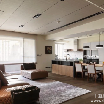 让餐厨空间成为家庭温馨的核心：跳脱传统的创新设计