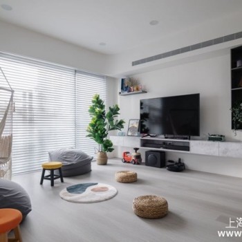 客厅装修：选择沙发还是大长桌？其实这些都不是重点