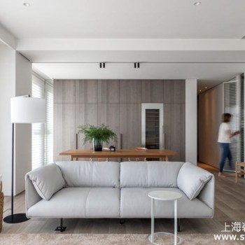 别再盲目打蜡！木地板打蜡全流程与避坑指南【装修干货】