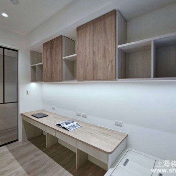松木家具耐用度全解析：优缺点、保养方法与选购避坑指南