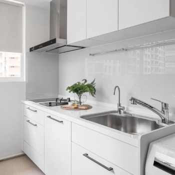 厨房水槽选购全攻略：尺寸、材质与细节缺一不可【装修干货】