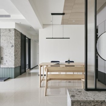 刚铺好的地砖突然“炸”了？别急着砸，老师傅教你几招省钱救急