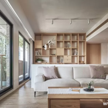 室内门安装避坑指南：门吸装上面是智商税？门套45度拼接真的好吗