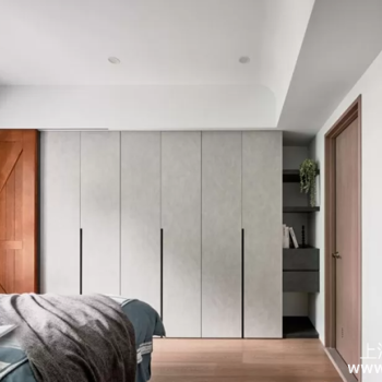 衣柜板材怎么选更省心？装修前把这件事想明白，后面能少踩不少坑