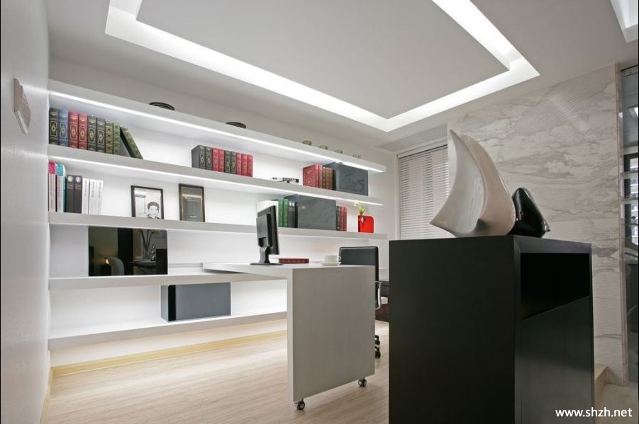 简约冷色书房写字台