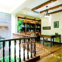 跃层复式冷色书房