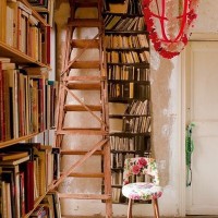 暖色跃层复式书房书架