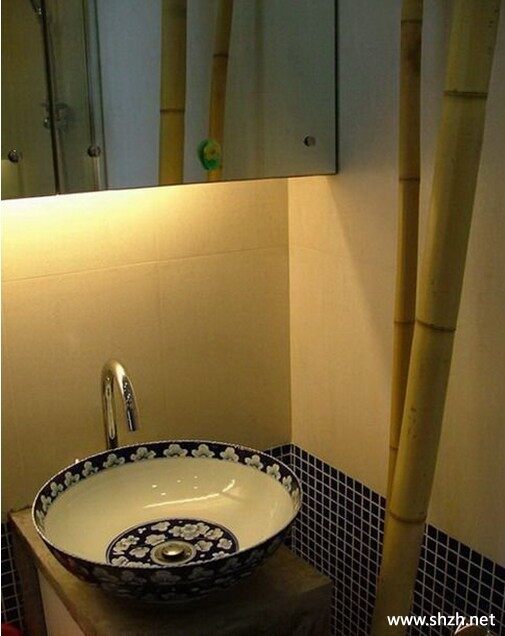 卫生间洗手池实景图