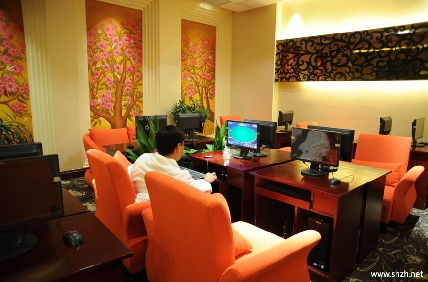 酒吧装饰画背景墙