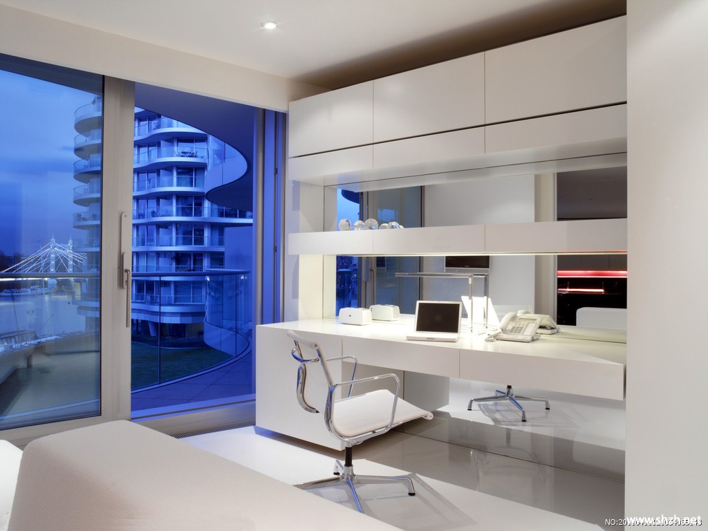 现代简约白色书房