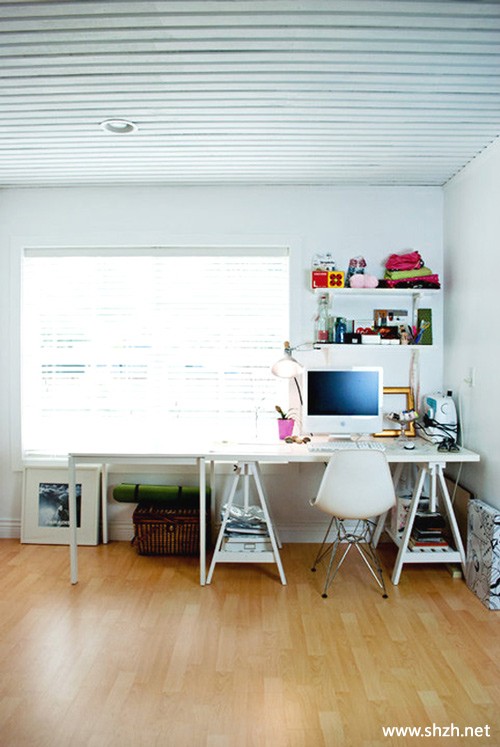 书房写字台飘窗