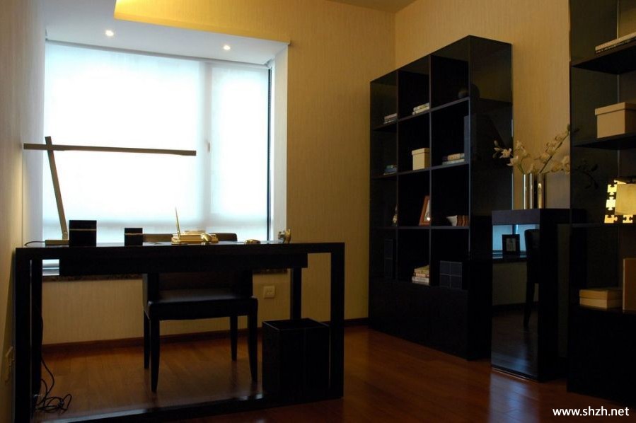 现代简约书房写字台