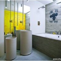 卫生间浴缸实景图