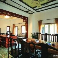 古典中式别墅餐桌