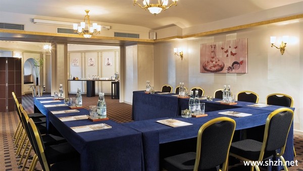 豪华酒店会议室