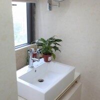 现代简约窗台边洗手池