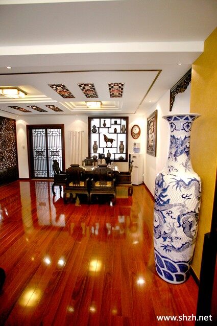 豪华中式餐厅过道
