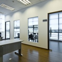 现代写字楼会议室