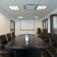 现代写字楼会议室