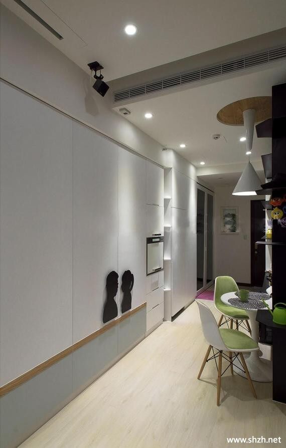 现代过道餐厅壁橱餐桌小户型实景图