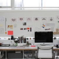 现代书房写字台实景图