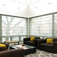 简约客厅沙发茶几实景图