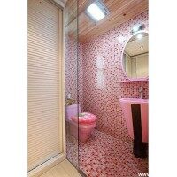 暖色卫生间浴室柜马桶小户型