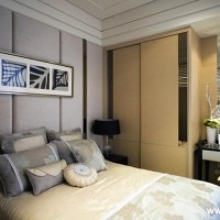 现代简约卧室床衣柜梳妆台装饰画小户型实景图