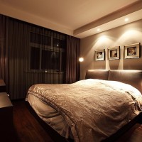 简约卧室装饰画床窗帘电视柜