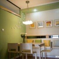 清新餐厅餐桌装饰画背景墙实景图