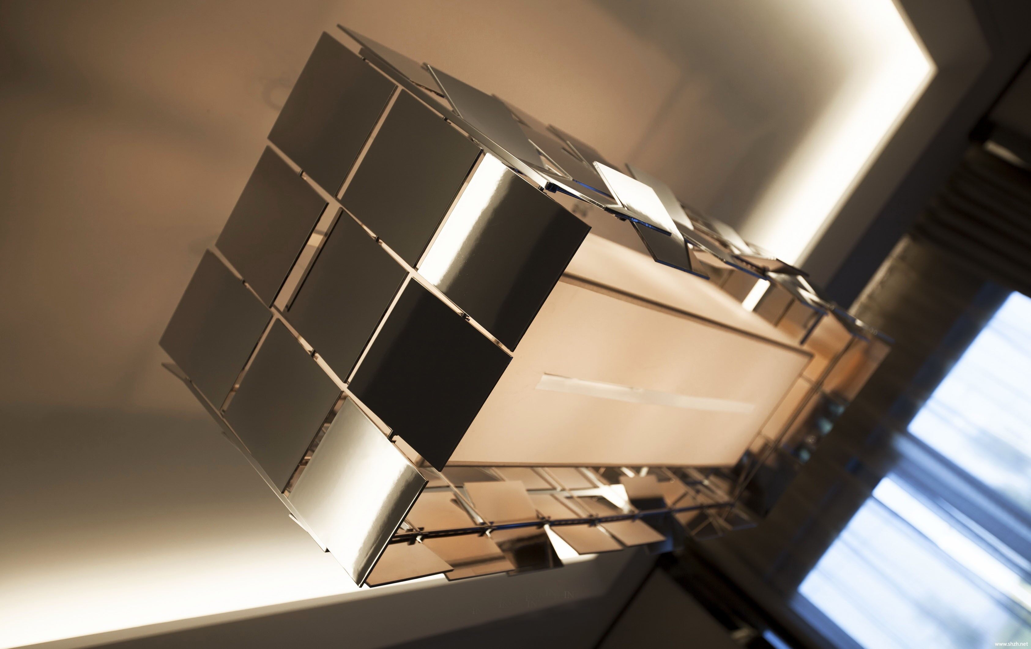 现代客厅吊顶效果图